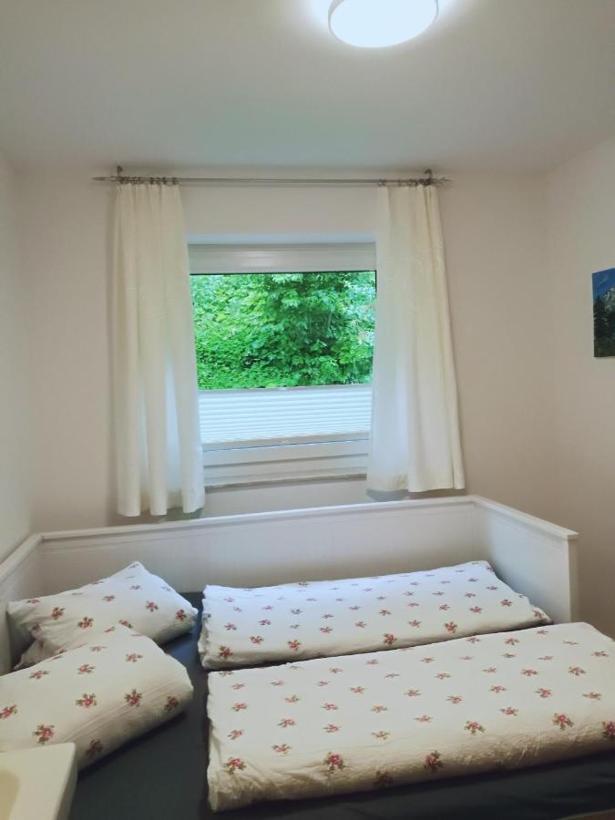 Gemuetliche Wohnung 10 Minuten Vom See Entfernt Zell am See Bagian luar foto